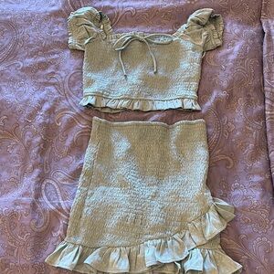 HYFVE Sage Green Ruffled Set size small